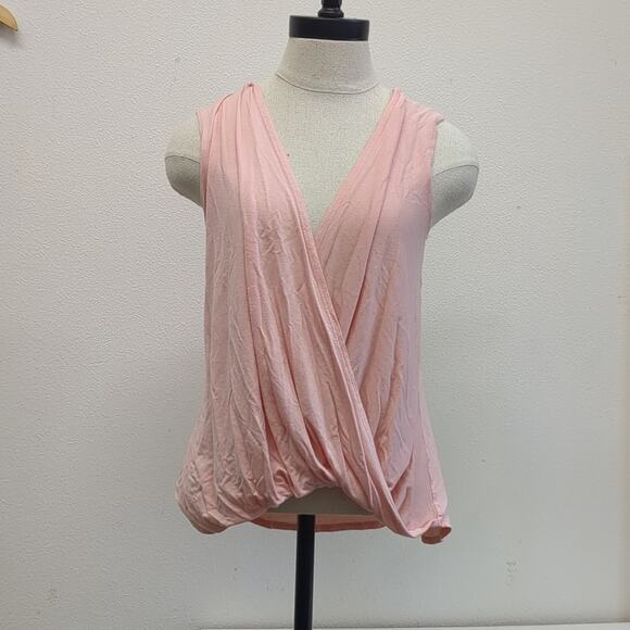 Azules Tops - Azules Pink Tank Top with Sleek‎ Design size small